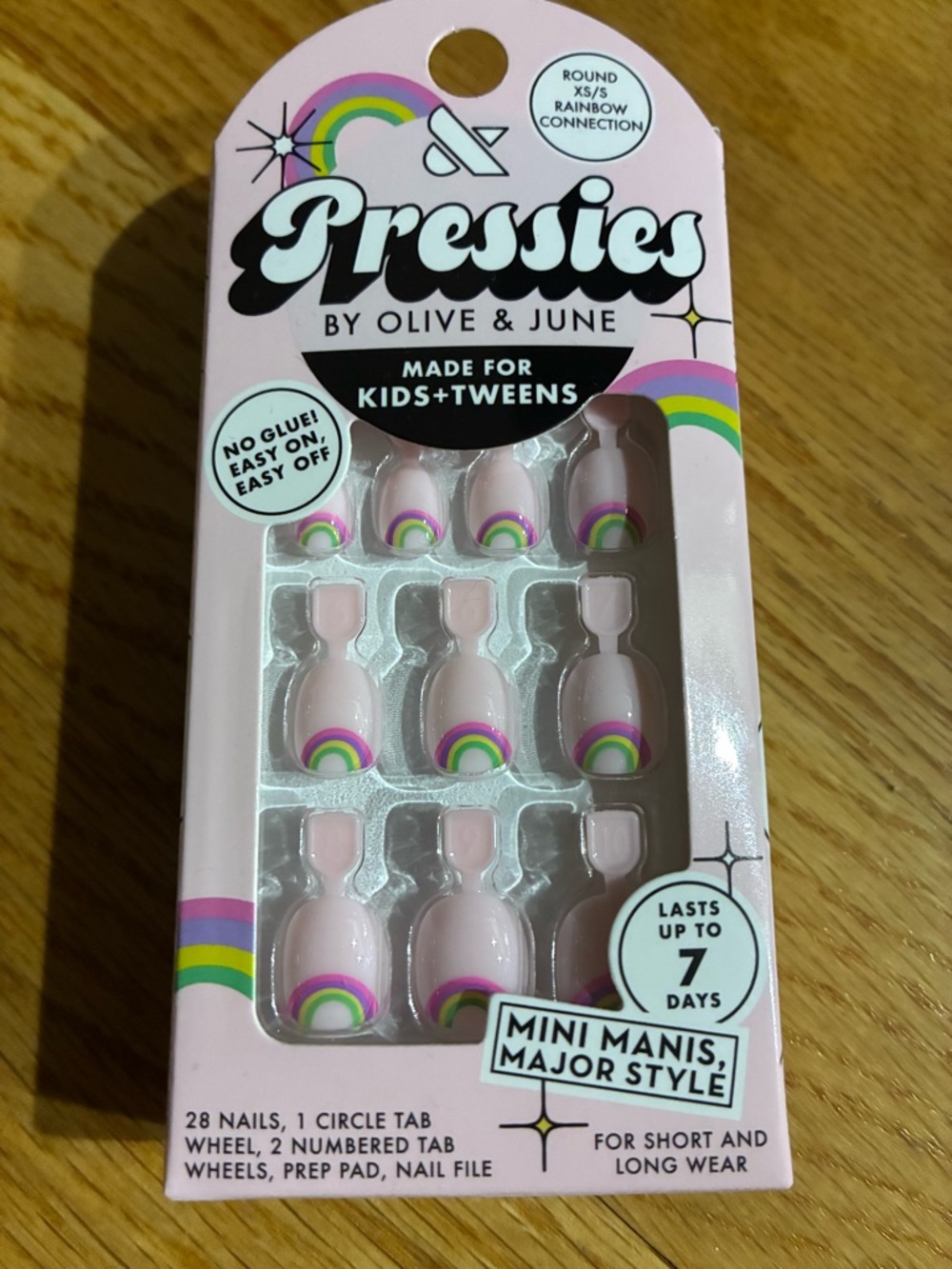 Olive & June Pressies Press-On Nails with Rainbow Accent - Pink for kids/tweens